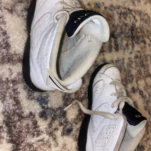 Kids Nike Jordan’s size 10c - Picture 3 of 6